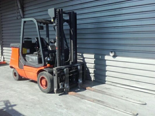 Four wheel front forklift Fenwick E40P - 1