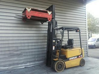 Four wheel front forklift Caterpillar EP25K-PAC - 1