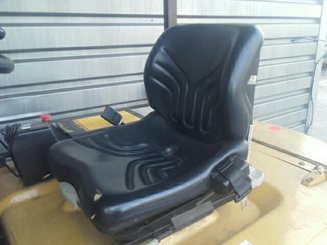 Four wheel front forklift Caterpillar EP25K-PAC