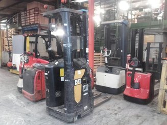 Stand-on pallet stacker Caterpillar NSR16N - 1