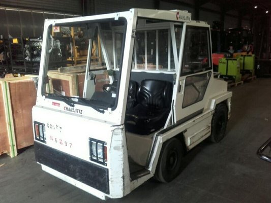 Industrial tractor Charlatte T135 - 1