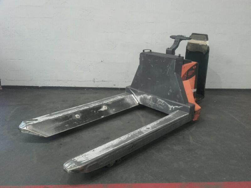 Pallet truck with rider platform OMG 320P4 - 1