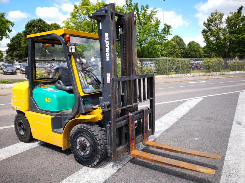 Four wheel counterbalanced forklift Komatsu FD40ZT-8 - 1