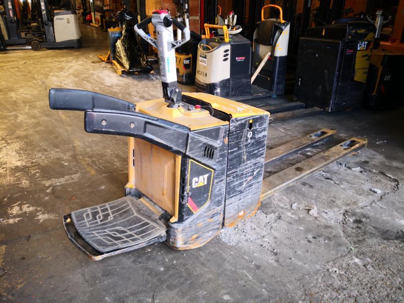 Pedestrian pallet truck Caterpillar NPV20N2 - 1