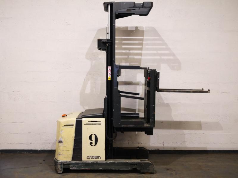 Man-up order picker Crown LP3520 - 1