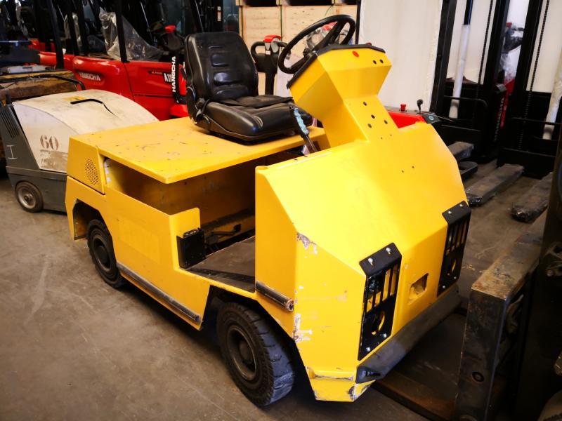 Industrial tractor Charlatte TE208 - 1
