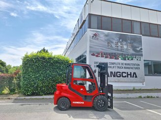 Four wheel front forklift Hangcha XF30D-2 (CPCD30-X2H7F1) - 5