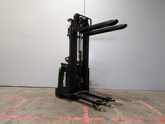 Pedestrian pallet stacker Hangcha CDD16-XT1-SIL - 1