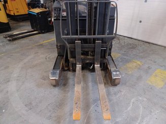 Reach truck Crown ESR5260-1.4 - 7