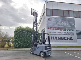 Four wheel front forklift Hangcha AE15