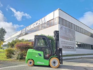 Four wheel front forklift Hangcha AE30-I - 6