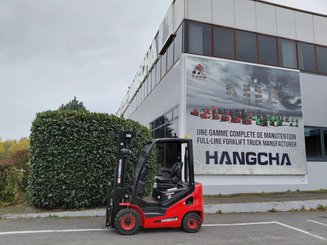 Four wheel front forklift Hangcha XF18D-2 - 2