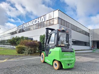 Four wheel front forklift Hangcha AE30-I - 4