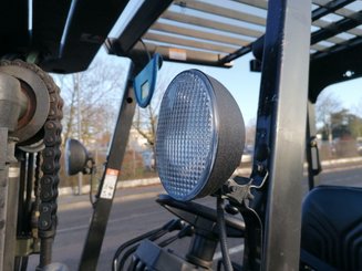 Four wheel front forklift Caterpillar EC25