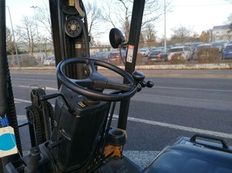 Four wheel front forklift Caterpillar EC25
