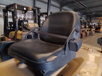 Four wheel front forklift Caterpillar EP35K