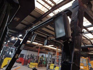 Four wheel front forklift Caterpillar EP25K-PAC