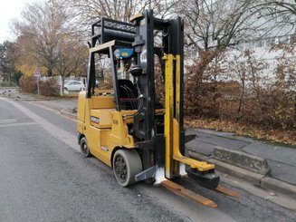 Four wheel front forklift Caterpillar GC45K SWB