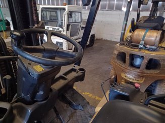 Four wheel front forklift Caterpillar EP35K