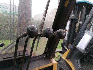 Four wheel front forklift Caterpillar GP45K2