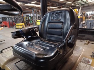 Four wheel front forklift Caterpillar EP25K-PAC
