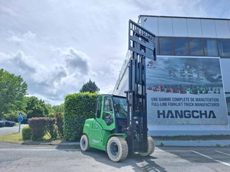Four wheel front forklift Hangcha XC70i (CPD70-XCY2-SI)
