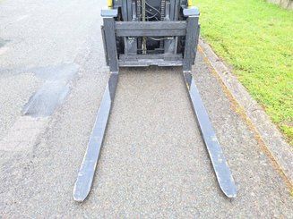 Four wheel front forklift Hyster H5.5FT - 12
