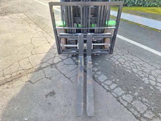 Four wheel front forklift Hangcha AE25-I
