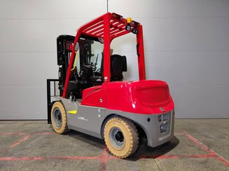 Four wheel front forklift Hangcha XE30i ( CPD30-XEY2HA-SI )