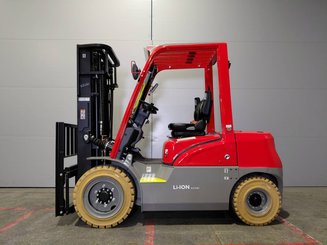 Four wheel front forklift Hangcha XE30i ( CPD30-XEY2HA-SI )