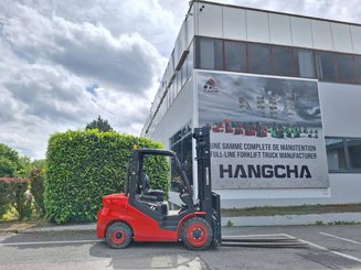 Four wheel front forklift Hangcha XF35D-2