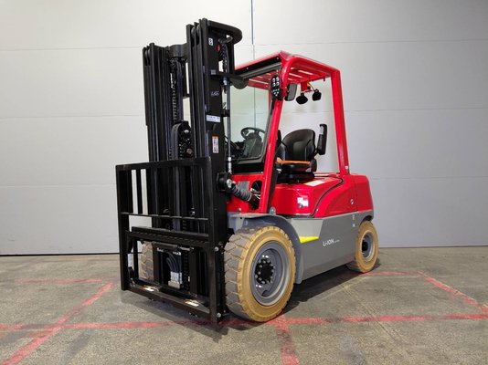 Four wheel front forklift Hangcha XE30i ( CPD30-XEY2HA-SI ) - 1