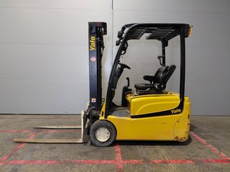 Three wheel front forklift Yale ERP18VT - 4