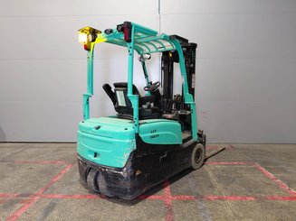 Three wheel front forklift Yale ERP16VTLWB