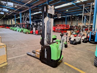 Pedestrian pallet stacker Hangcha CDD16-AC2-I - 1