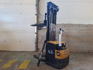 Pedestrian pallet stacker Caterpillar NSP16N2