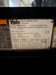 Four wheel front forklift Yale GDP90VX - 2