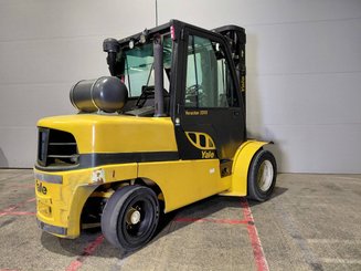 Four wheel front forklift Yale GLP55VX