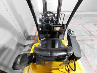 Four wheel front forklift Yale Gdp16vx - 7