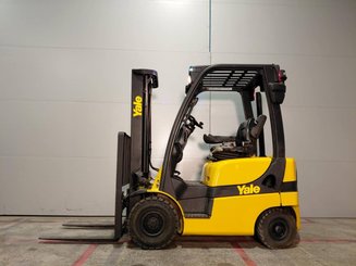 Four wheel front forklift Yale Gdp16vx - 2