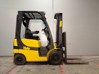 Four wheel front forklift Yale Gdp16vx - 5