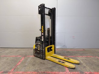 Pallet stacker Yale MS12AC - 2