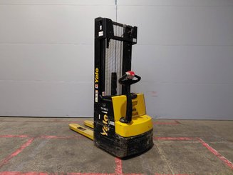 Pallet stacker Yale MS12AC - 1