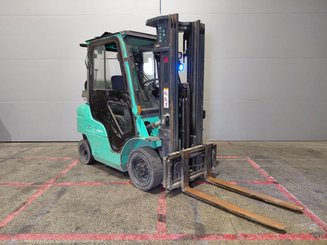 Four wheel front forklift Mitsubishi FG25N - 1