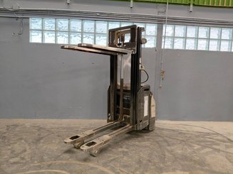 Pedestrian pallet stacker Crown ESI4000-12 - 7
