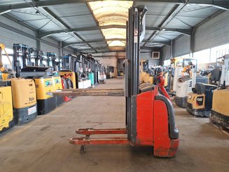 Pedestrian pallet stacker Fenwick L16 - 7