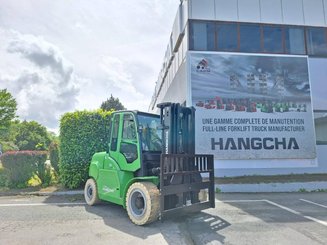Four wheel front forklift Hangcha XC70i (CPD70-XCY2-SI)