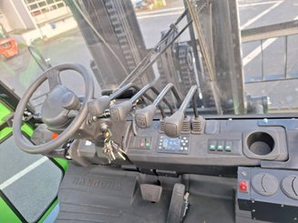 Four wheel front forklift Hangcha X70i