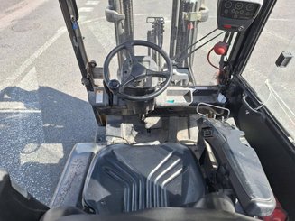 Three wheel front forklift Caterpillar EP16NT