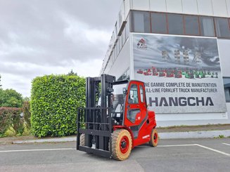 Four wheel front forklift Hangcha XF50G-2 (CPYD50-X2XH11BN)